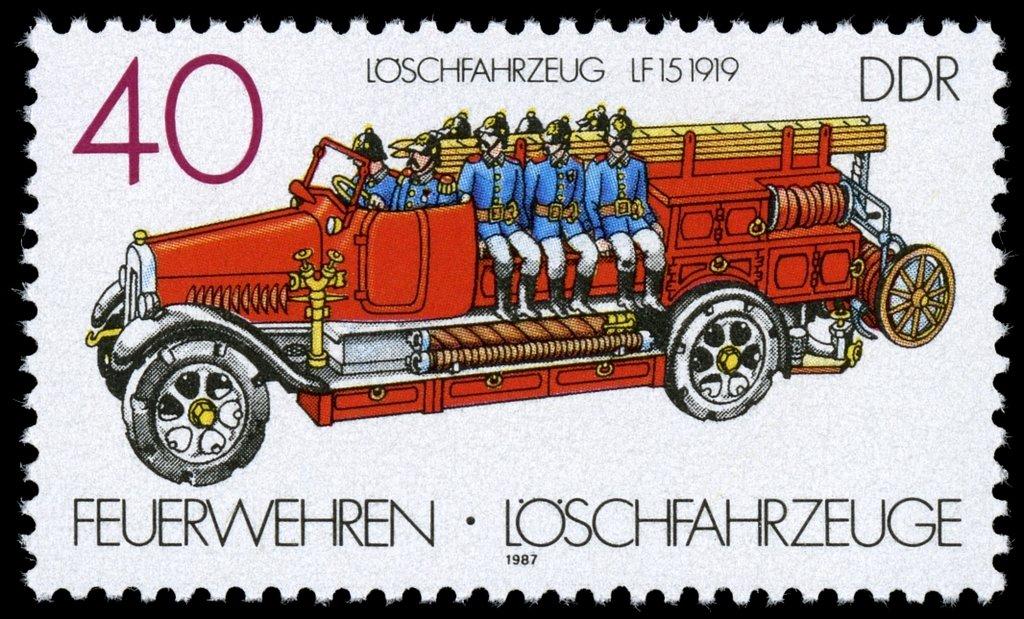(1987-050) Марка Германия (ГДР) "Насос Lf 19 (1919)" Пожарные машины II 