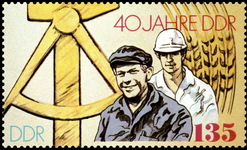 (1989-074) Марка Германия (ГДР) "Строители социализма" ГДР 40 лет II 