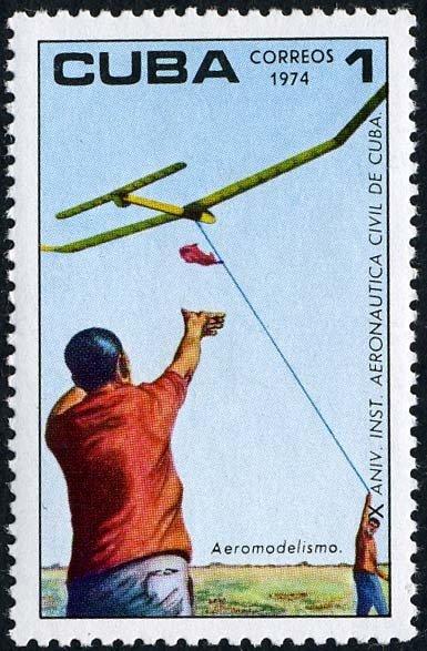 (1974-072) Марка Куба "Авиамодельный спорт" 10 лет Института гражданской авиации III 