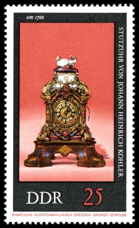 (1975-052) Марка Германия (ГДР) "Каминные часы, 1700" Старинные часы III 