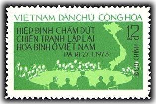(1975-001) Марка Вьетнам "Подписание соглашения" зеленая Парижское соглашение III 