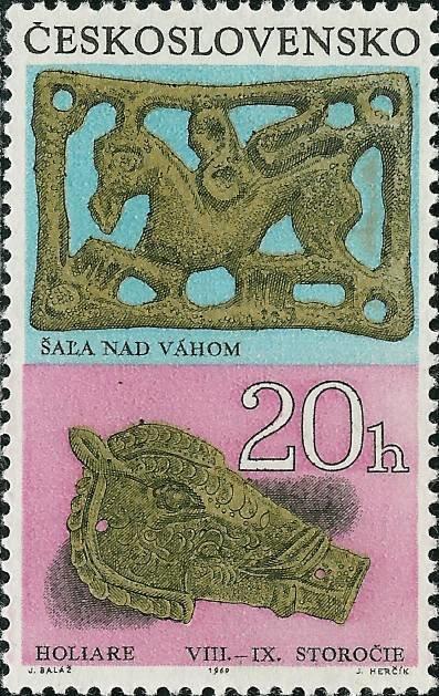 (1969-049) Марка Чехословакия "Бронзовые украшения" Археологические открытия в Моравии и Словакии