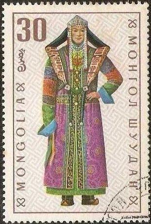 (1969-014) Марка Монголия "Дариганга" Национальная одежда III 