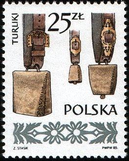 (1985-024) Марка Польша "Колокола " Народные музыкальные инструменты II 