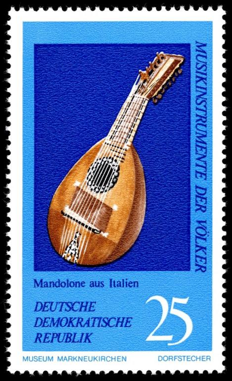 (1971-083) Марка Германия (ГДР) "Мандолина" Музыкальные инструменты II 