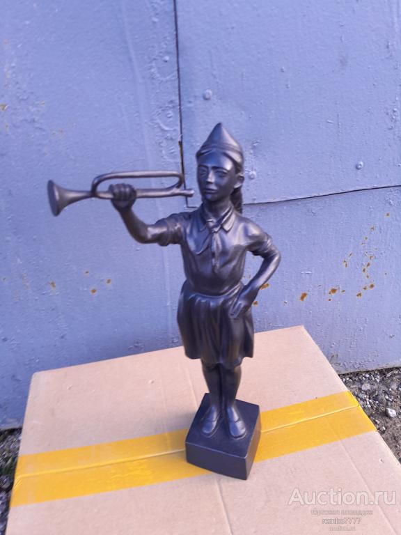 пионер.чугун. пионерия.33 см.куса.касли. кибальчиш агитация соцреализм