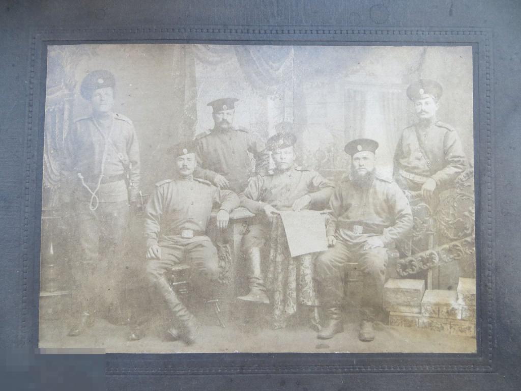 Старинная Фотография  Солдаты. Царская армия