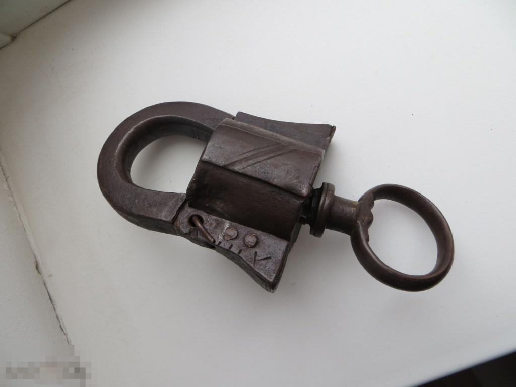 Старинный кованый замок.  Большой .19 век. Рабочий. Редкий.