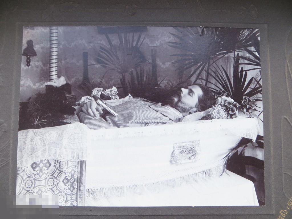 Старинная фотография, покойник, гроб, похороны. Большое фото до 1917г.