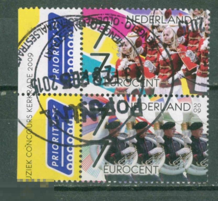 Нидерланды 2009  Mi# 2670, 2672   Духовые оркестры  сцепка  h