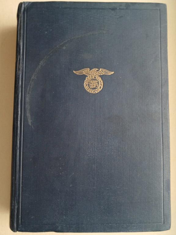 Книга НСДАП 1935 год. Volksausgabe. В отличном состоянии.