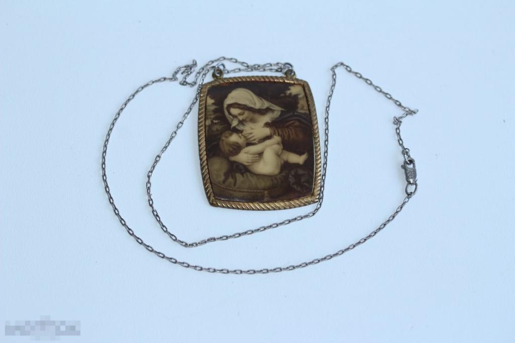 Кулон подвеска Мадонна с младенцем латунь