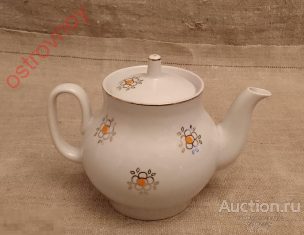 Чайник заварочный. СССР.  Красный фарфорист, 1970-е