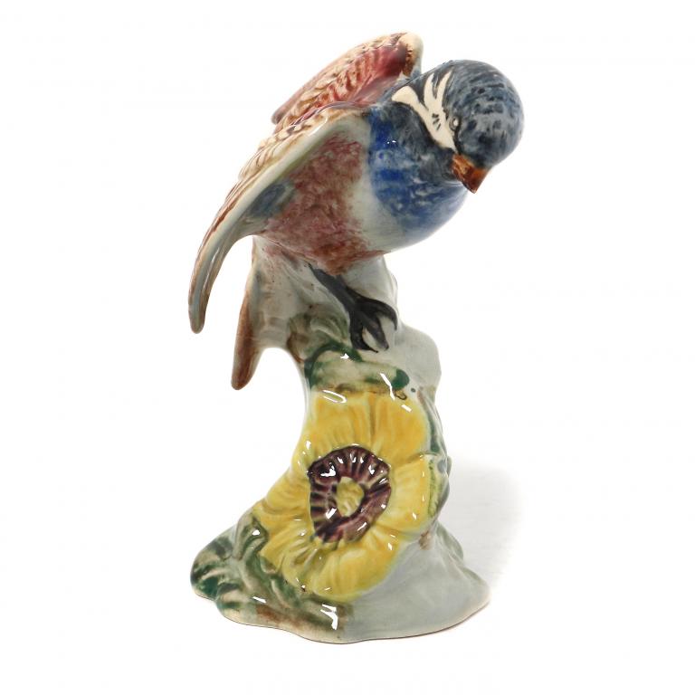 Фарфоровая фигура "Синица над цветком"​. Beswick