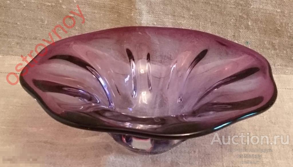 Ваза для фруктов, цветное толстое стекло. Фиолетовая. 25,5 см.
