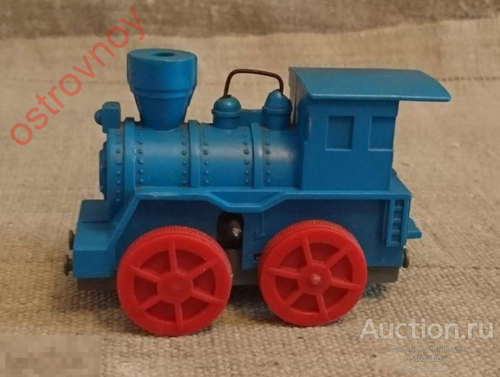 Игрушка заводная. Паровозик. СССР. Работает. Ключа нет.