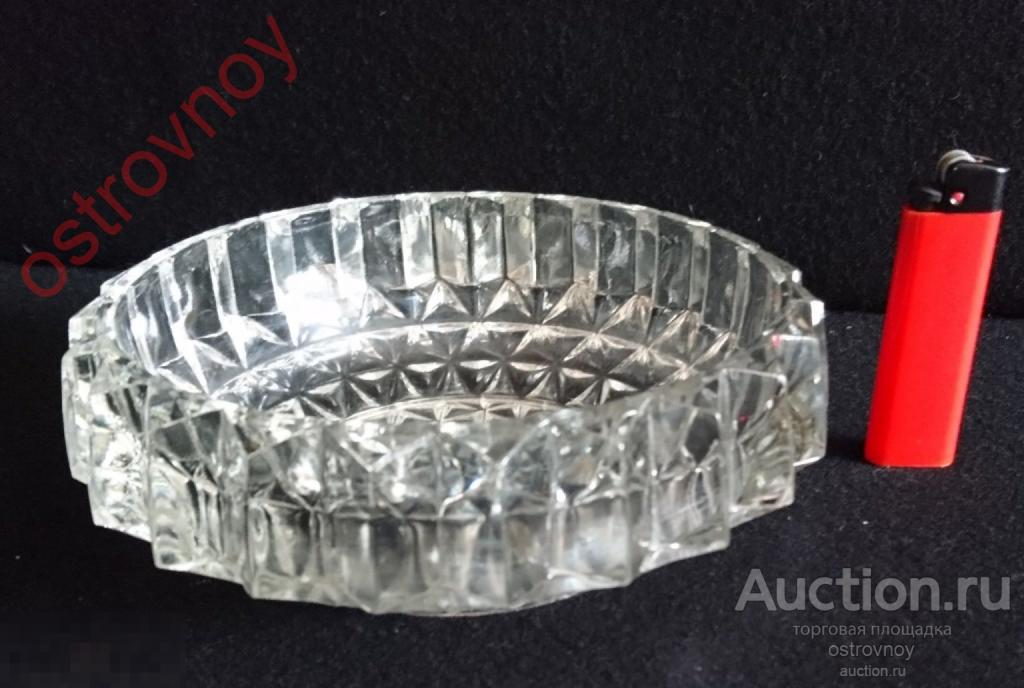 Стекло, хрусталь. Конфетница. Ø 17 см. СССР, 1960-е.