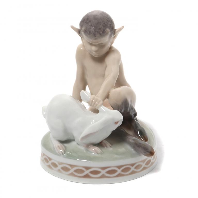 Фарфоровая фигура Фавн с кроликом. Royal Copenhagen