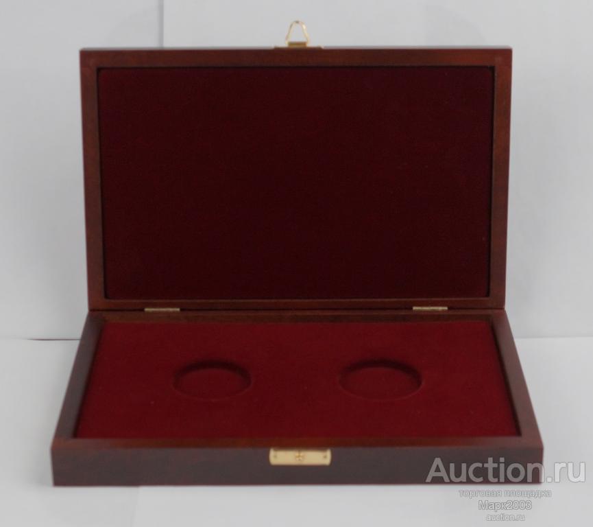Коробка, бокс, футляр деревянный для 2 монет, диаметр 44 мм + 46 мм.