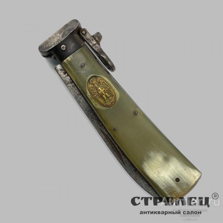 Нож складной с накладным гербовым медальоном. Европа