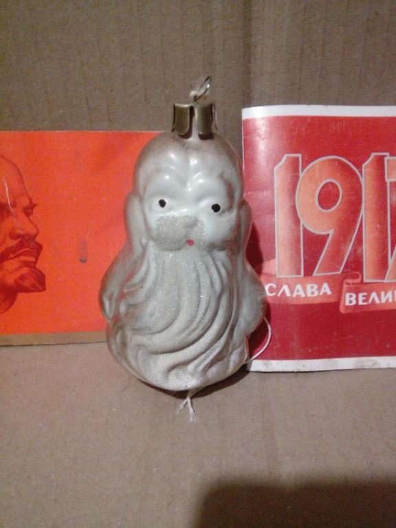 Игрушка ёлочная.Дед Мороз.Стекло...СССР