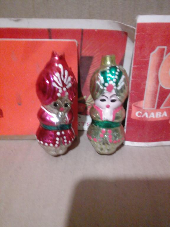 Игрушка ёлочная.Додон и Шамаханская Царица.Стекло...СССР