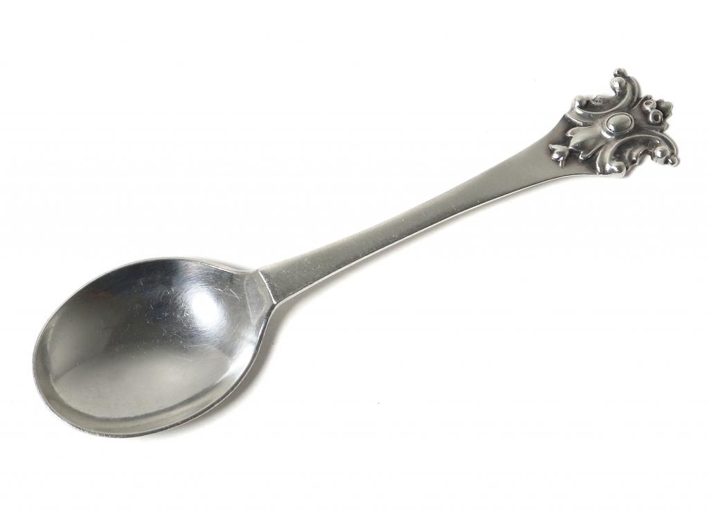 Серебряная сервировочная ложка.  Швеция, 1926 год.