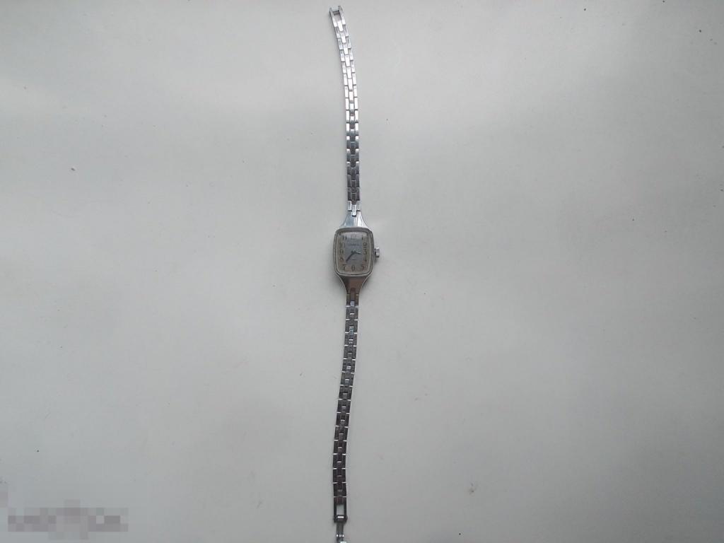 Часы  с браслетом Чайка" женские.