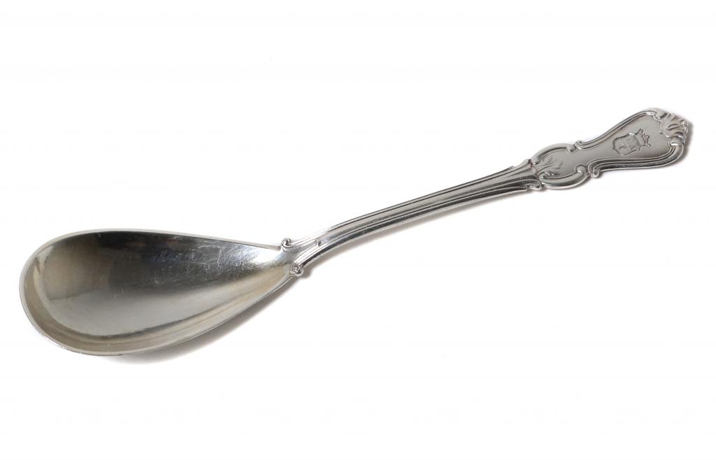 Серебряная сервировочная ложка. Швеция, 1894 год.