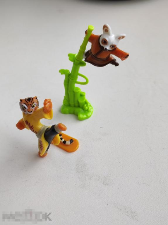 КИНДЕР СЮРПРИЗ  игрушка  Кунг-Фу Панда  Kinder  DISNEY  СЮРПРИЗ  ЯЙЦО  фигурка  мультфильм   Дисней