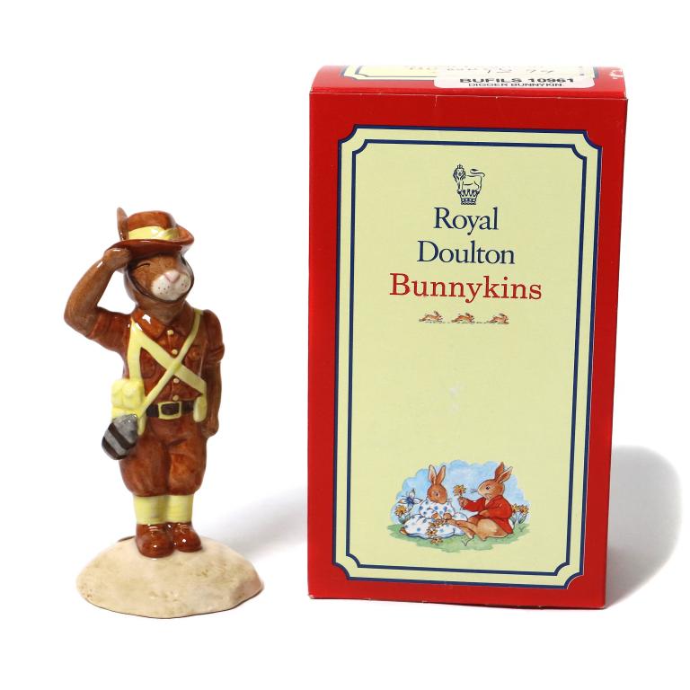 Фарфоровая фигура Кролик - диггер​. Royal Doulton