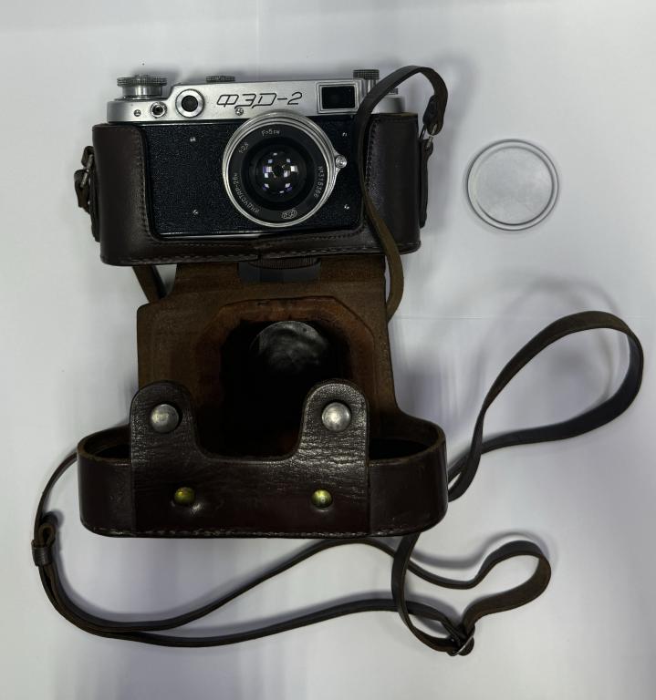 Фотоаппарат ФЭД - 2 объектив Индустар - 26М в чехле Паспорт