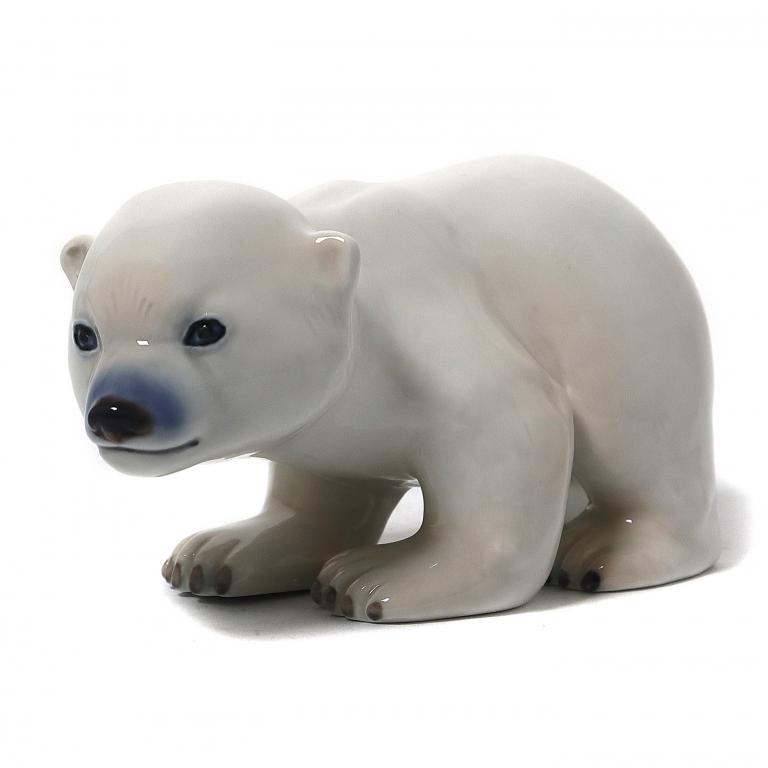Фарфоровая фигура Белый медвежонок. Royal Copenhagen