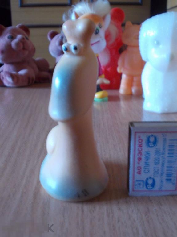 Игрушка УЛИТКА,  РЕЗИНА,  времен  СССР  клеймо - цена.  9 фото в лоте. (333)