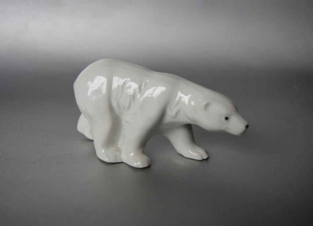 редкая фигурка белый мишка Старая Европа