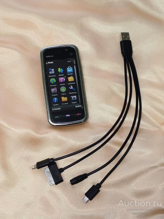3G Nokia 5230 с зарядкой