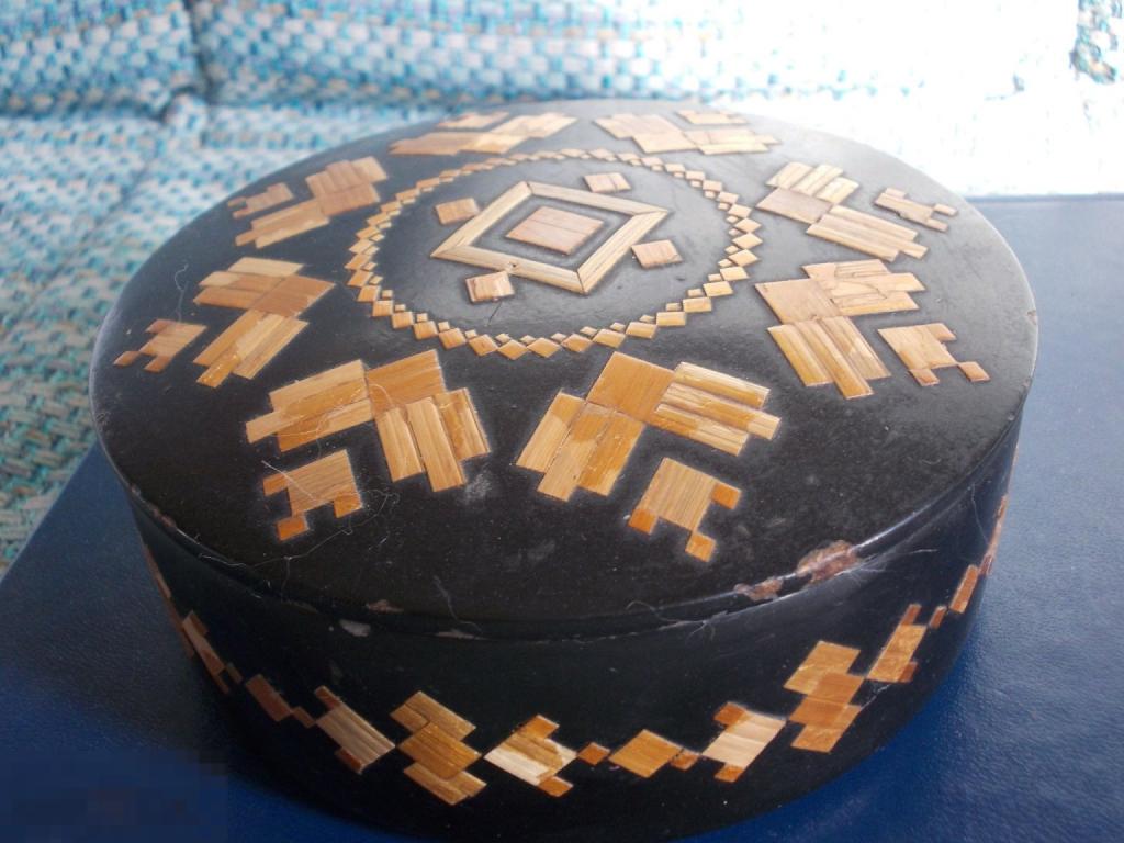 ШКАТУЛКА КОРОБКА папье-маше шпон папьемаше из СССР.