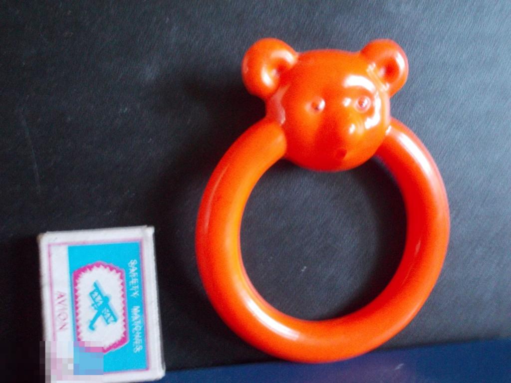 Игрушка. ПОГРЕМУШКА. медведь. МИШКА из СССР. клеймо - цена. ЦЕЛЛУЛОИД. 9 фото в лоте