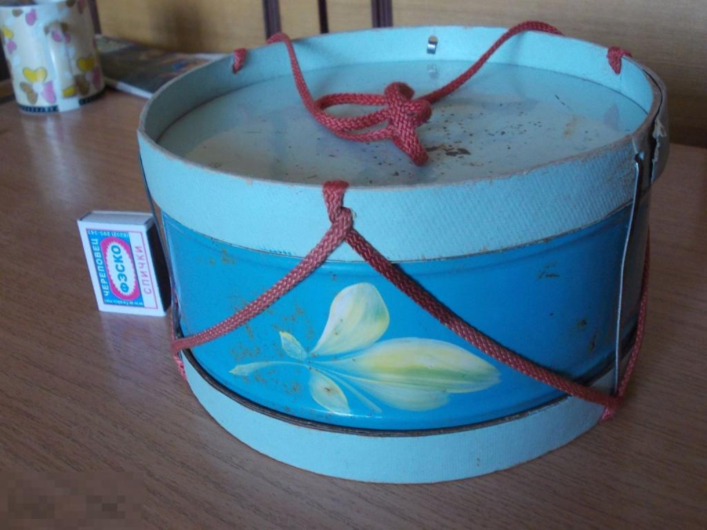 игрушка БАРАБАН из СССР , картон, ЖЕСТЬ. 9 фото в лоте. (Зст1)