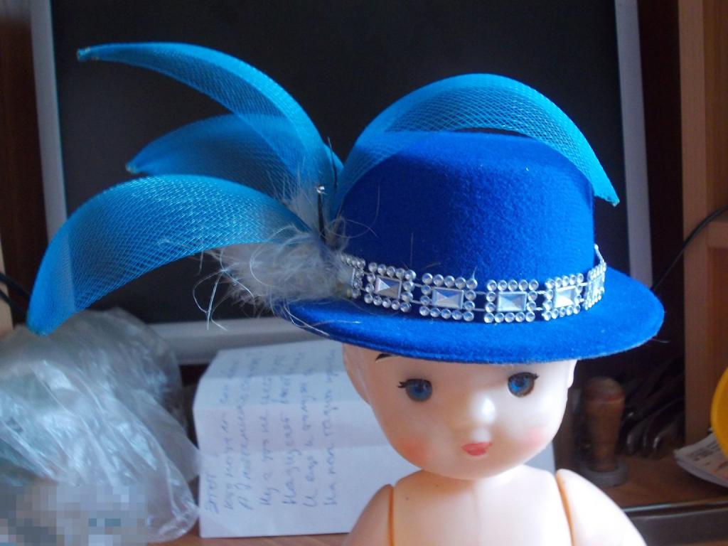 Кукольная ШЛЯПКА, шляпа для КУКЛЫ, на прищепках, ГОЛОВНОЙ УБОР, мех (Зст2)