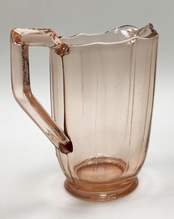 Сливочник. Розовое стекло до 1917 г.