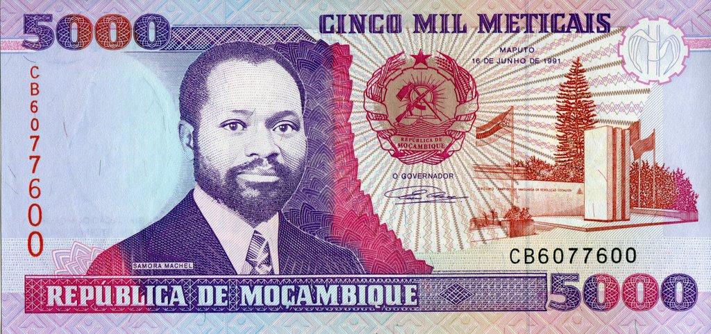 Банкнота Мозамбик 1991 год 5 000 метикалов "Самора Машел"   