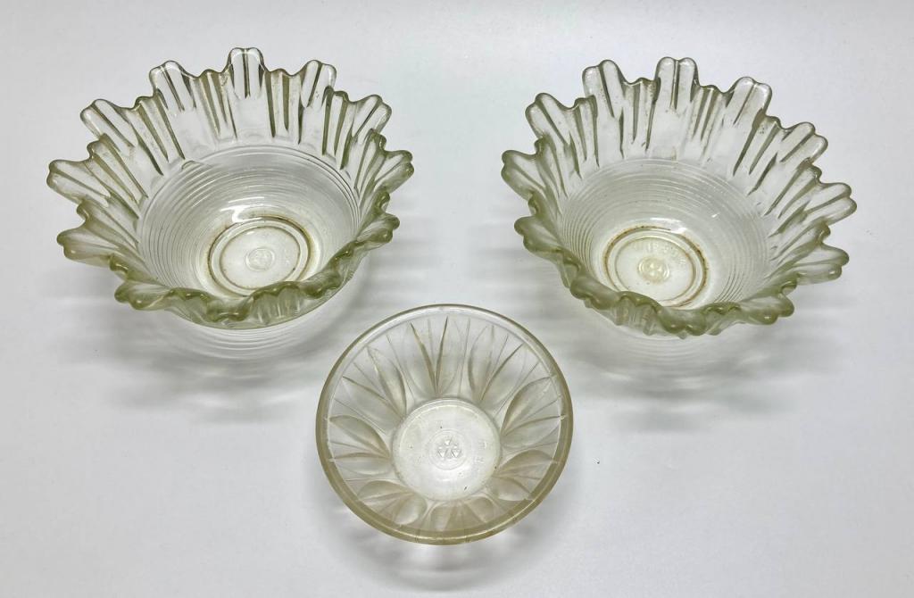 Салатники 2 шт + розетка, стекло