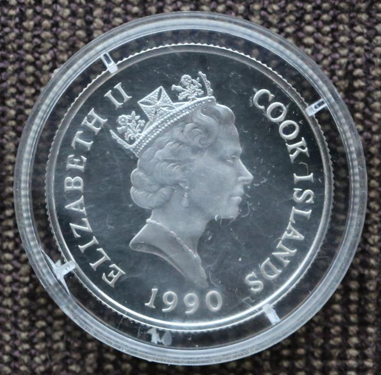 10 ДОЛЛАРОВ 1990 Г. ОСТРОВА КУКА. ИСЛАНДИЯ. СЕРЕБРО