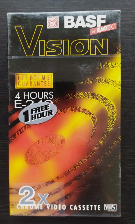 В коллекцию VHS Видеокассета VISION Chrome by EMTEC BASF E 240 Новая ЗАПЕЧАТАНА