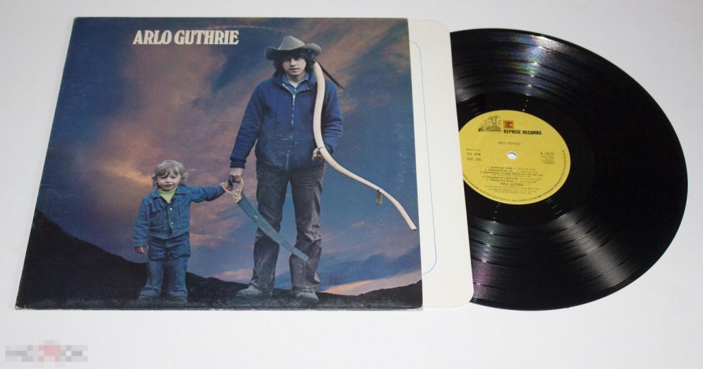 Arlo Guthrie – Arlo Guthrie / 1974 UK Press K 54019 LP EX / EX