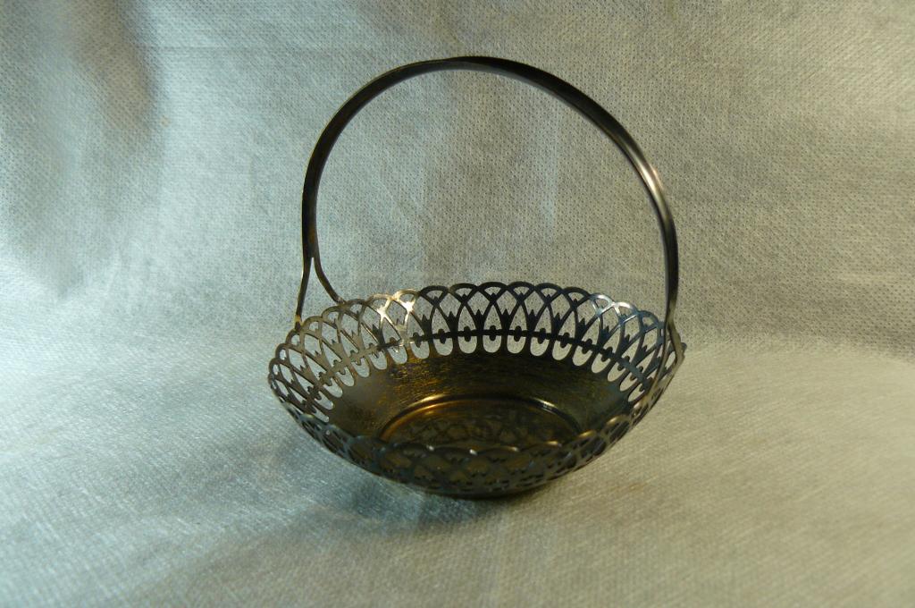 Серебряная корзинка.875 пр. 63 гр.