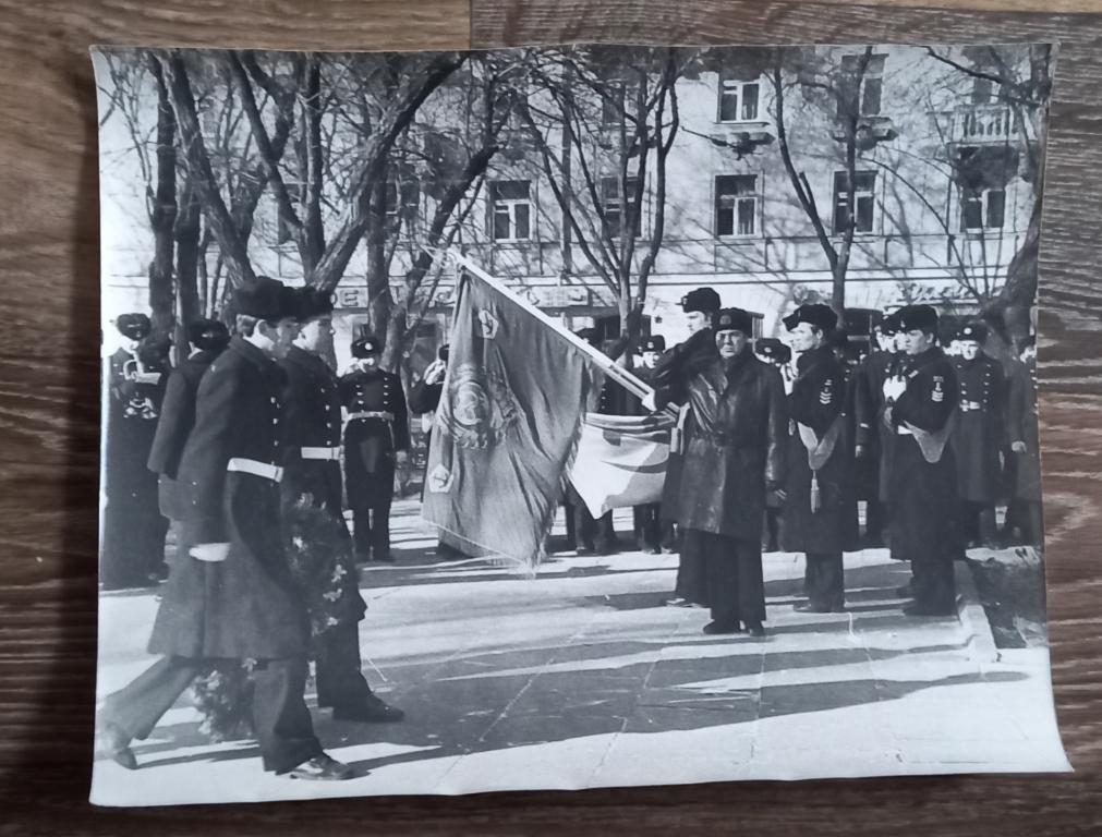 Подготовка к параду Астраханское Мореходное Училище 1978 год Большой фомат 2