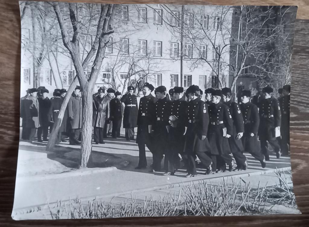 Парад курсантов Астраханское Мореходное Училище 1978 год Большой формат 2