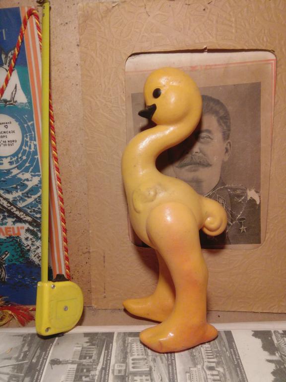 Игрушка Страус.Целлулоид..ОХК СССР